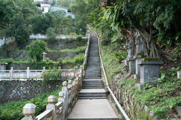 指南宮牌樓登山口408750