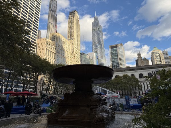 [紐約馬之行-04] 2025_1031 布萊恩特公園(Bryant Park)2943454