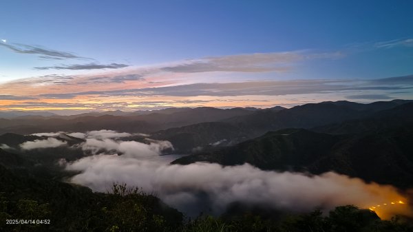 #翡翠水庫壩頂 #日出雲海 #火燒雲 #霞光 #月圓 #松月櫻 #鱷魚島雲海 4/14 & 162760623