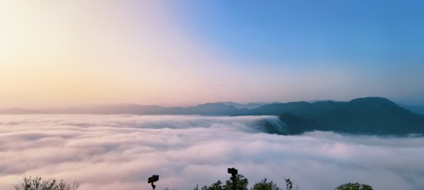 #琉璃光雲海 #琉璃光雲瀑 #日出雲海 #雲瀑 #楓紅 4/11 & 4/12快閃 #大棟山2757871