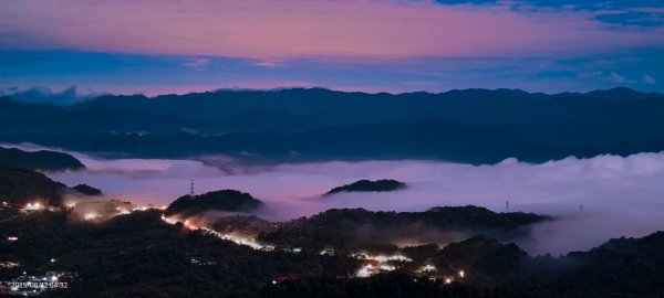 #二格山 #火燒雲 #霞光 #日出 8/122857987