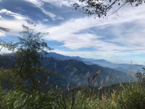 尾上山西稜雲海保電所458182