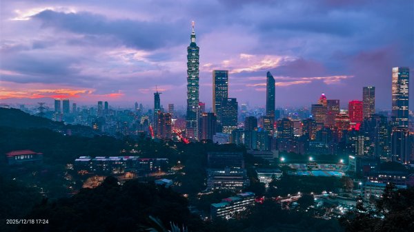 #天空之城 #穿雲箭 #虎山峰 #夕陽 #火燒雲 #夜景 #101大樓 12/182964762