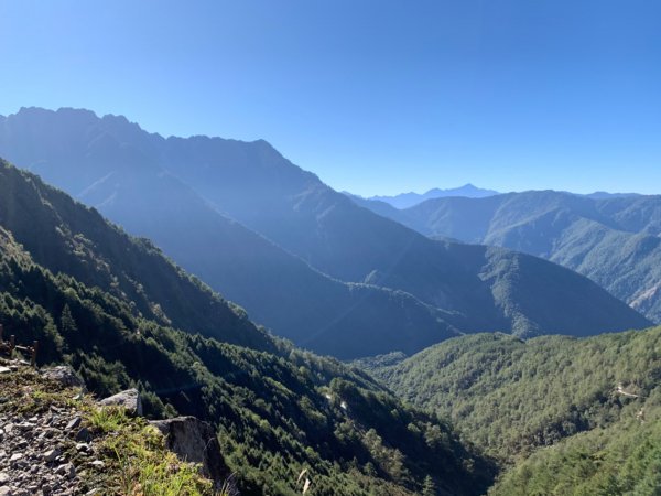 玉山主峰、玉山北峰湛藍大景739300