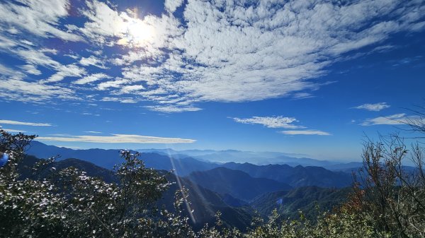251212-【熱門不代表輕鬆！】🔥雖說鳶嘴稍來是中部熱門登山路線，但它可不是人人都能征服的美。2961976