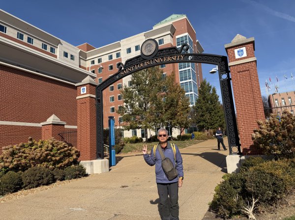 [紐約馬之行-52] 2025_1112 聖路易斯大學2953280