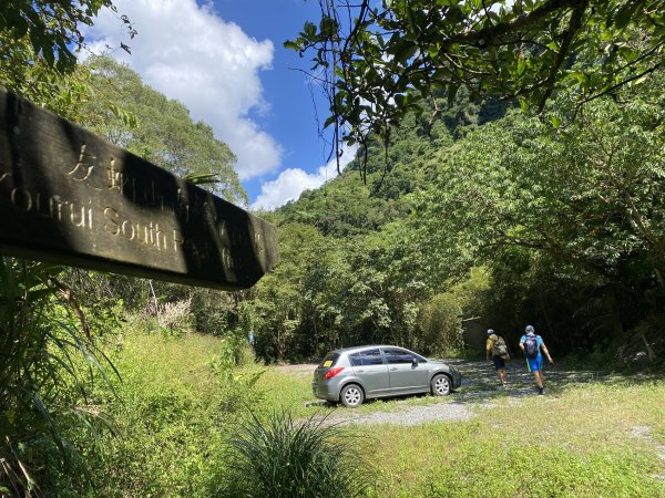 《五指山古道 × 石盤瀑布 × 友蚋山南峰 × 柯子林天然泳池｜尋訪山林古道與靜謐日式庭園》2923002