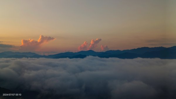 翡翠水庫壩頂星空夜景 #琉璃光雲海 &曙光 #觀音圈 7/72545316