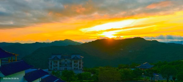 新店四十份/翡翠水庫壩頂火燒雲&日出&雲海 6/202815872