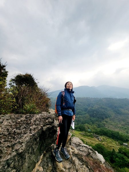 大砲岩-石壇山-八頭山-湯守岩-丹鳳山-202412222859772