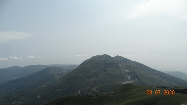 經不住陽光和遠處山頭的誘惑 !869676