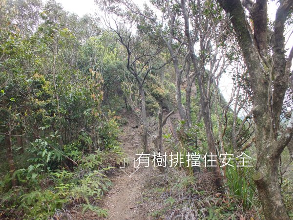 彩虹橋岩稜2733157