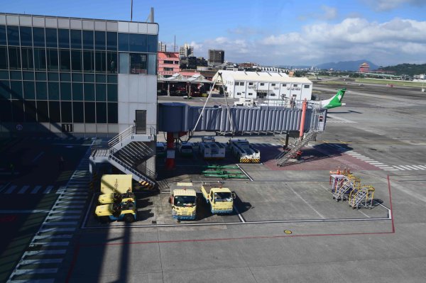 20251202松山療養所所長宿舍-新庄仔埤賞鳥平台-松山二坑-松山煤礦-松山機場觀景台2952815