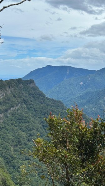 南庄大坪山山麓蓬萊大石壁無名山O型2610535