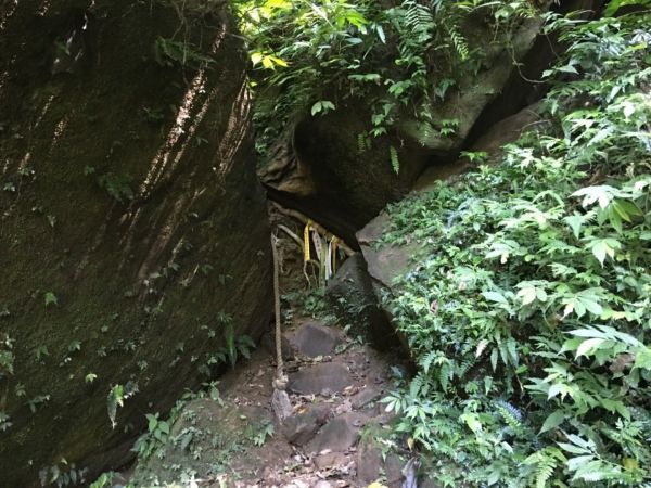 右去左回-石牛山300103
