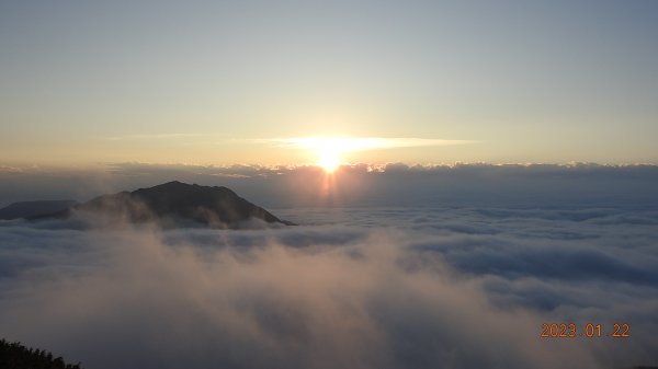 大年初一陽明山滿滿的日出雲海&水淹金山寺/天空之城，媲美202201272001977