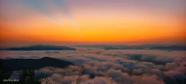 #石碇後山 #霞光 #日出 #紅蛋 #雲海 #赤腳蘭山 #670峰 10/13125449