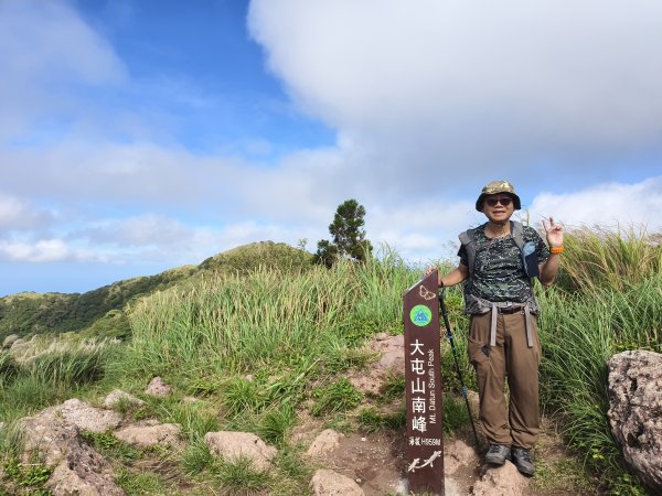 [百山百鳥尋旅-11/15] 2025_0927 大屯主峰-連峰步道_大屯山南峰2899382