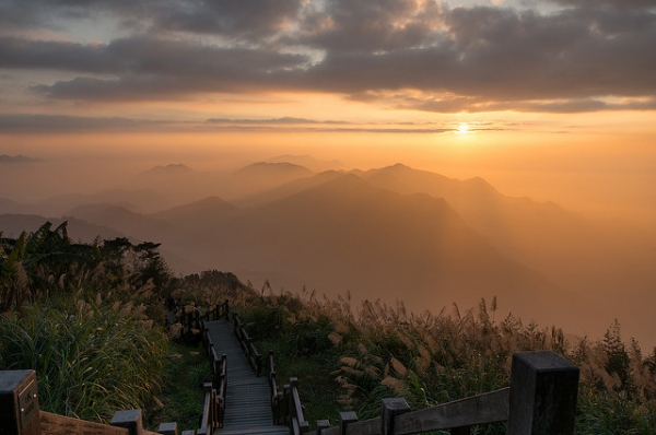【最難忘的登山健行】隙頂二延平步道 告別2013年最後的日落