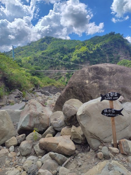 達娜伊谷-里美避難步道-巨石板步道-約富霓2788576