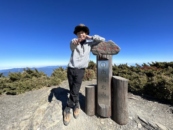 【南湖大山】絕美南湖 一定要去 | 夢想中的百岳 帝王之山 - 南湖北山 南湖北峰、主峰、東峰 含長鬃山羊