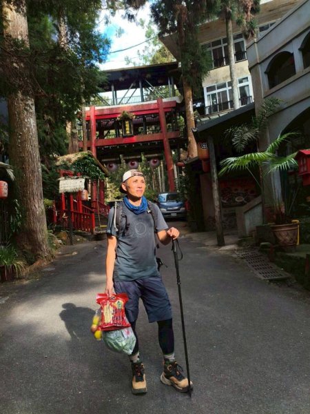 20251218溪頭鳳凰山台寅山上天文台至妖怪村買菜O繞2965585