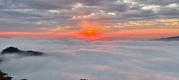 #馬那邦山 #夕陽 #雲海 #火燒雲 12/282971556