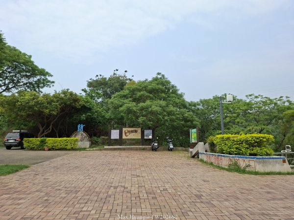 《台中》綠色隧道｜大肚環保公園登山步道O繞202604183038488