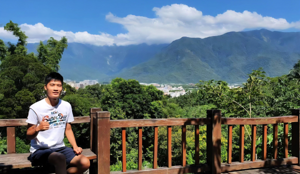 花蓮撒固兒步道，撒固兒瀑布，美崙山步道，清水斷崖，奇萊鼻燈塔，七星潭，四八高地，長春祠步道，布洛灣吊橋（山月吊橋），伊達斯步道，環流丘步道，台東森林公園，活水湖，鯉魚山步道，三仙台，知本森林遊樂區