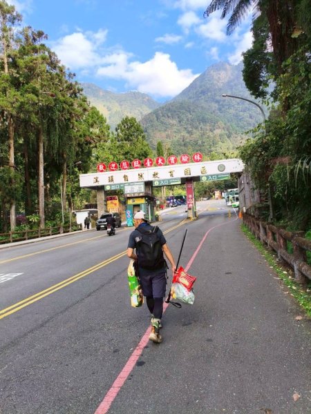 20251218溪頭鳳凰山台寅山上天文台至妖怪村買菜O繞2965578