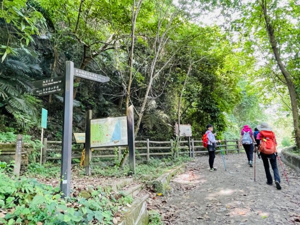 1120503_0607泰安登山步道-如光寺2142421