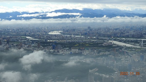 雲霧飄渺間的台北盆地&觀音山1926299