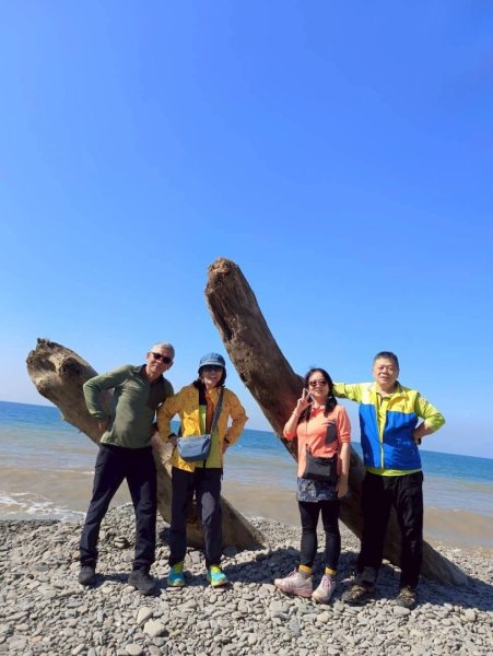 恆春大縱走:鎮南宮-赤牛嶺-大山母山(小百岳#81)-南灣出2963804