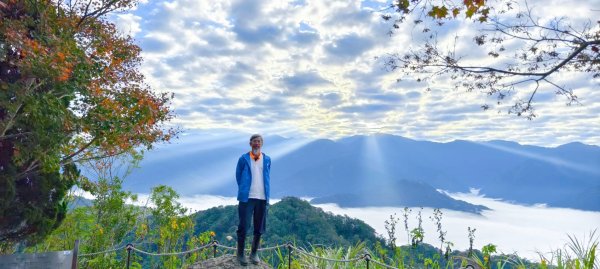 二訪馬拉邦山，解鎖 #琉璃光雲海 #日出雲海  #血月 #斜射光 #楓葉紅了！2668596