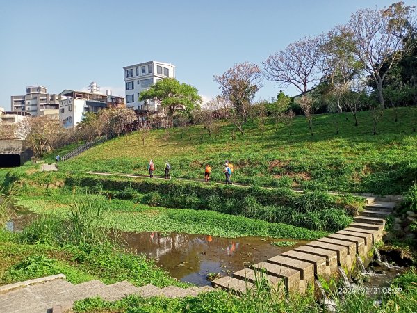 東湖樂活公園→内溝溪步道→內溝溪生態展示館→真武山→油桐嶺→內溝山→翠湖→北港二坑礦場遺址→金龍湖2433176