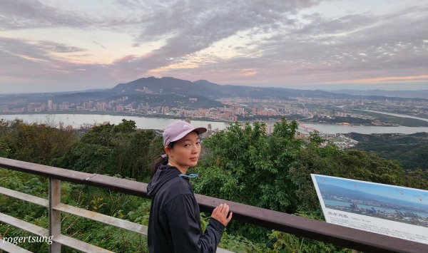 占山觀景台欣賞無盡夜色2972820