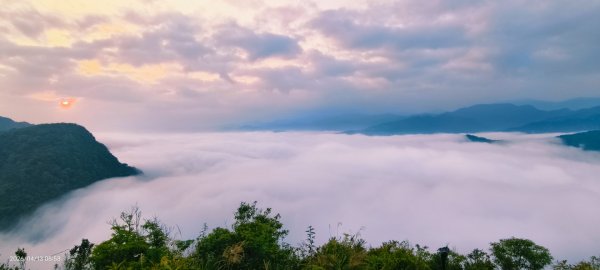 #新店四十份 #琉璃光 #雲瀑 #翡翠水庫壩頂 #日出 #雲海  #松月櫻 4/13&153034794