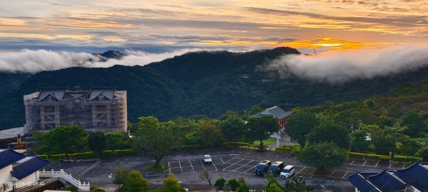 #新店四十份 #翡翠水庫 #日出 #雲瀑 #火燒雲 #雲海 9/23114403