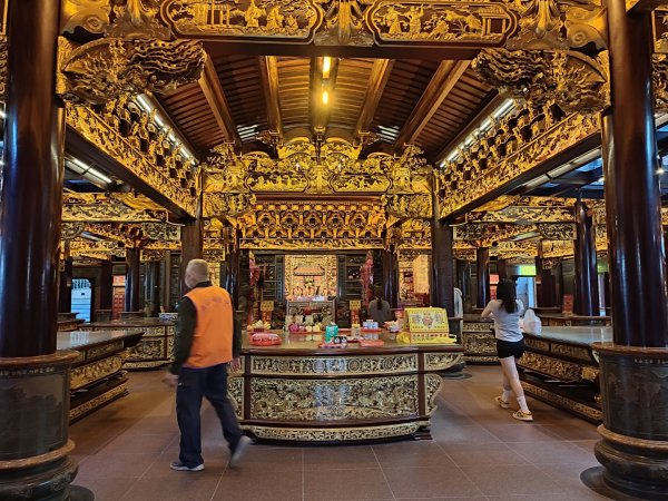 烘爐地南勢角封面