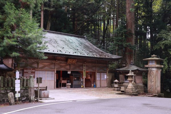 高野参詣道：不動坂に始まり祈りは奥の院へ2923230