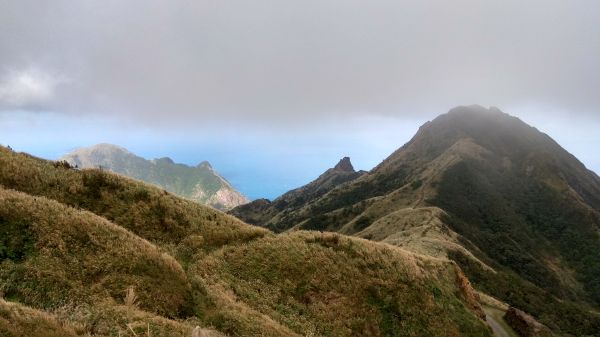 燦光寮山、基隆山215423