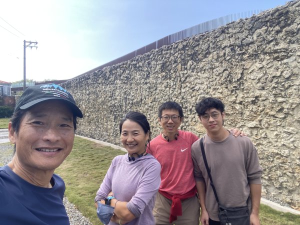 《從枋寮跑到大武｜2025浸水營超馬西進組全紀錄》；從黎明到雨中的終點：大漢林道 × 浸水營古道的十2959657