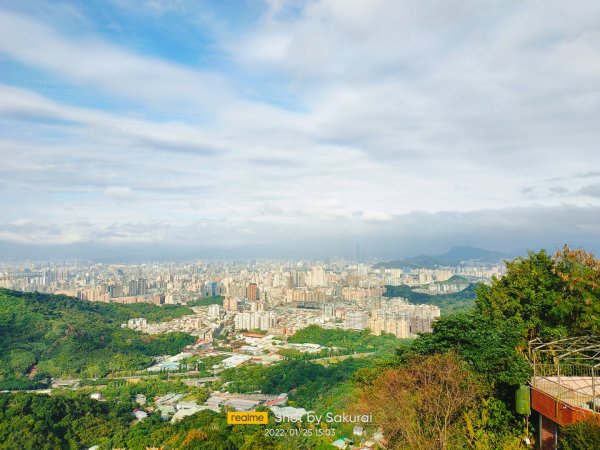 南勢角山（烘爐地） 小百岳編號16 高度：3021594393