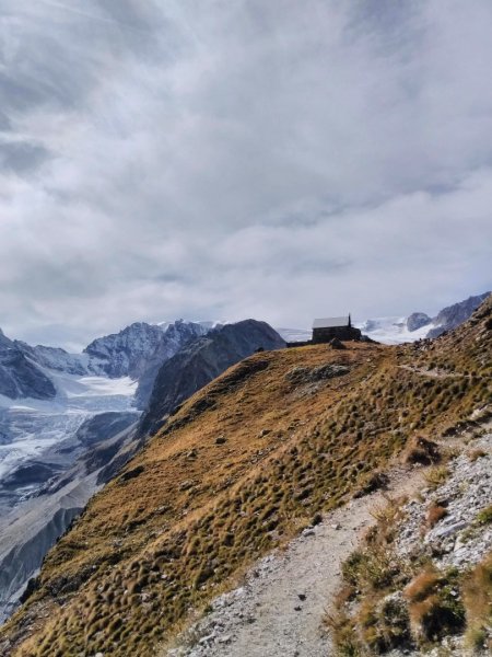 瑞士馬特杭峰的右臉：Schönbielhütte 步道2633654