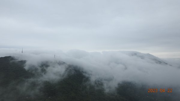 再見陽明山雲瀑，大屯山雲霧飄渺日出乍現，小觀音山西峰賞雲瀑。2123372