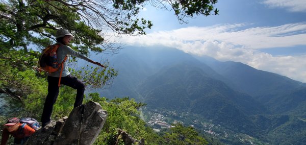 幸福山林里_東卯東南稜山石林相之美2287936