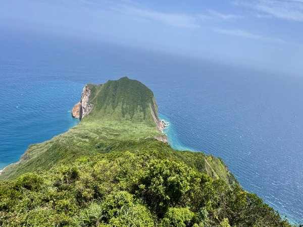 走讀龜山島 爬401高地 繞島轉