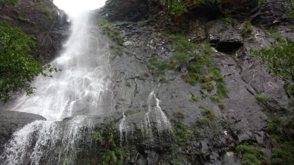 陽明山國家公園最大的瀑布「阿里磅瀑布」406723