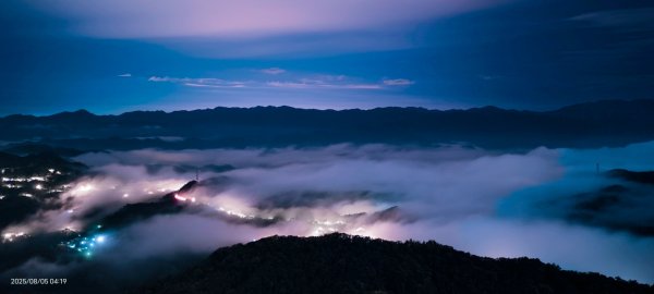 #二格山 #琉璃光 #日出 #雲海流瀑 #斜射光  8/52852493