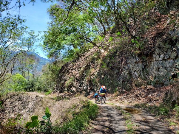 五一連假七彩湖單車行與六順山1376158